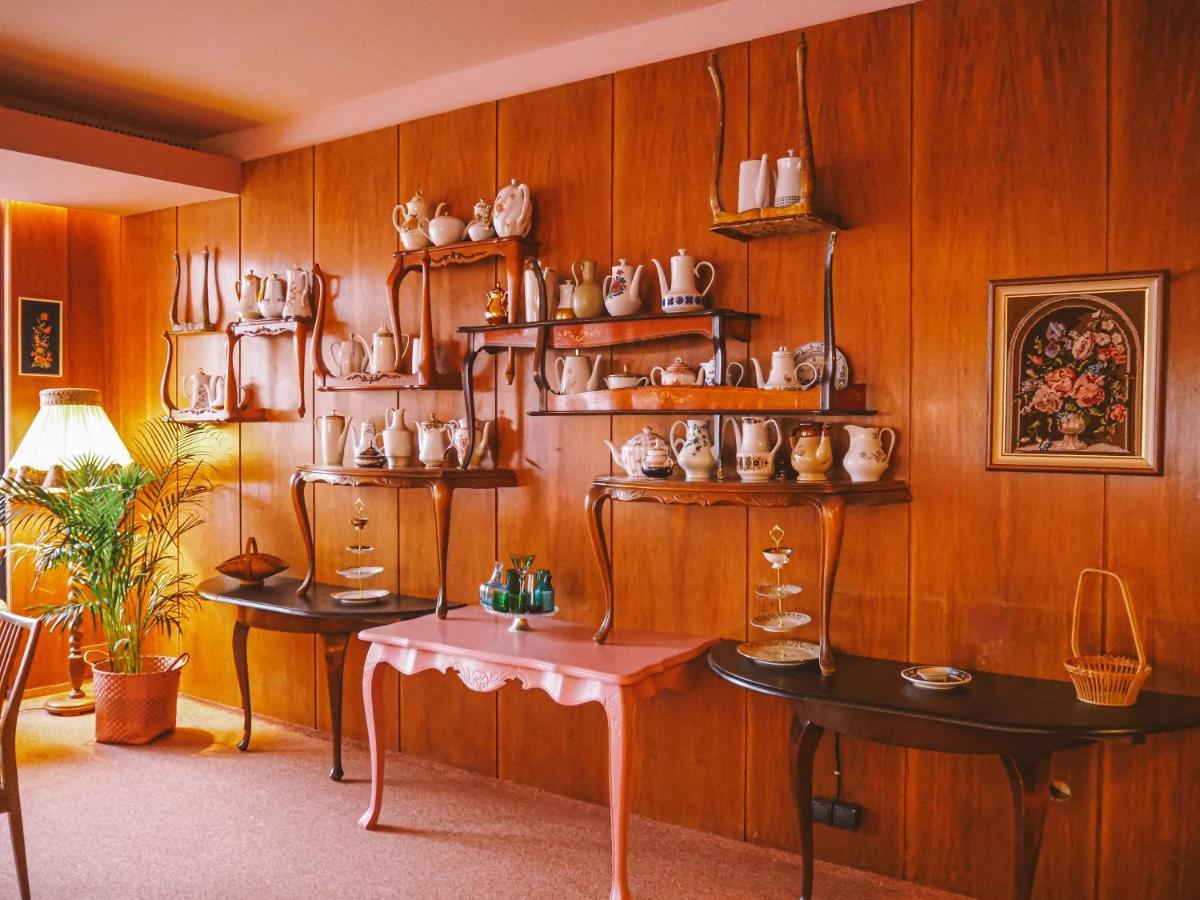 Tante Alma'S Muelheimer Hotel مولهايم ان الرور دير المظهر الخارجي الصورة