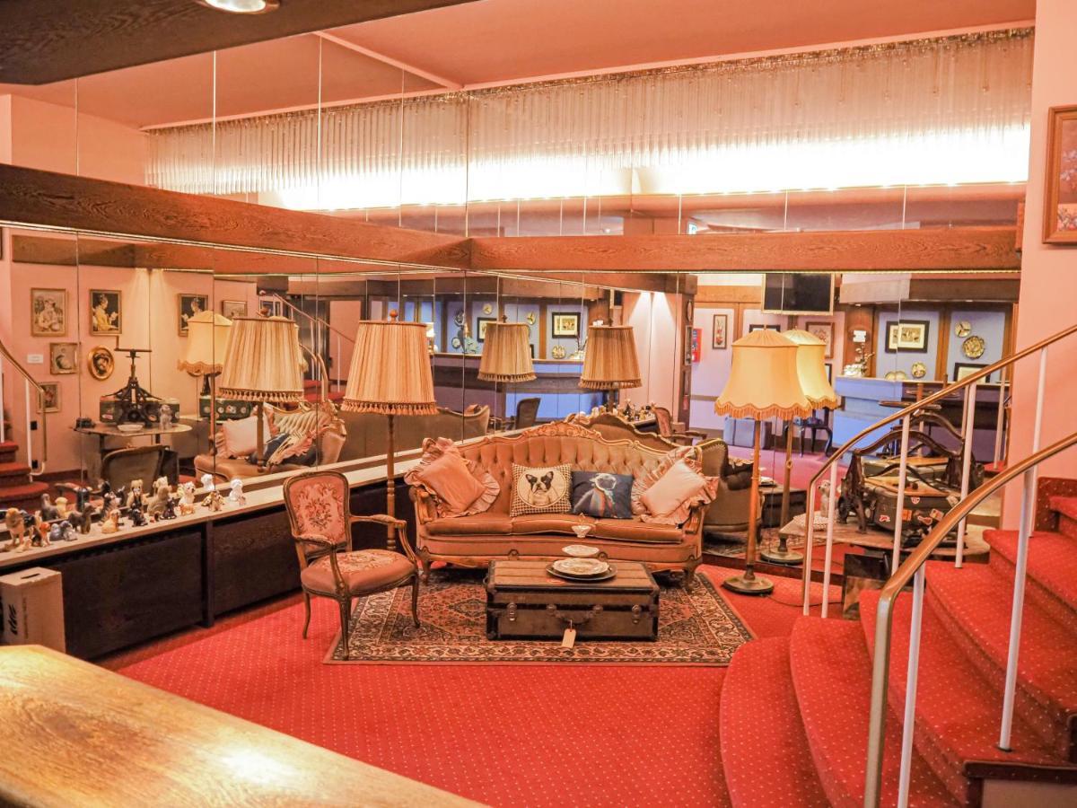 Tante Alma'S Muelheimer Hotel مولهايم ان الرور دير المظهر الخارجي الصورة